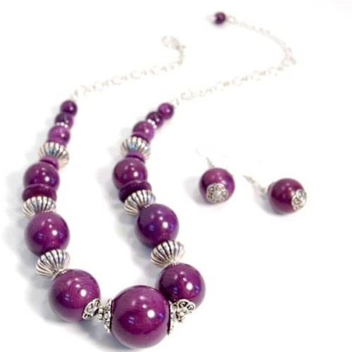 A close up picture of the purple jasmine set.