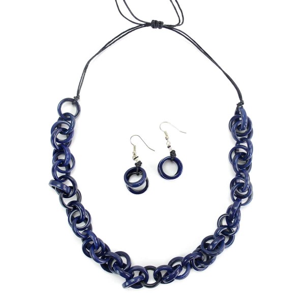 A picture of the blue heliz set made from tagua links in a very chic tagua chain.