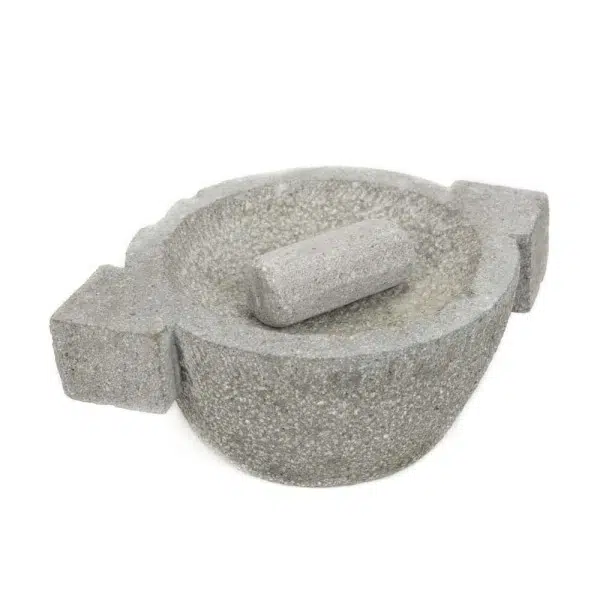 A mortar and pestle with a circle base