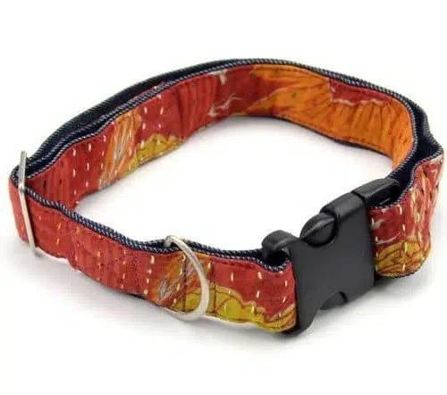 A close up of the kantha dog collar, the kantha dog collar is made from upcycled denim