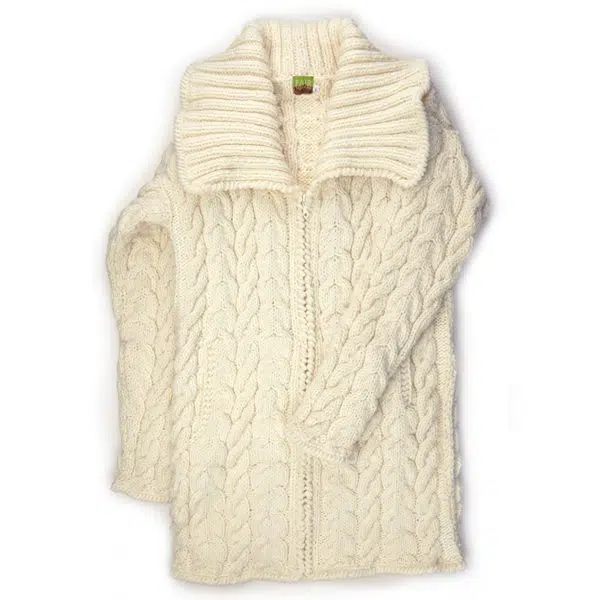 this sweater takes one week to make and can vary how it looks, can come with a collar or a hood, made with sheep wool