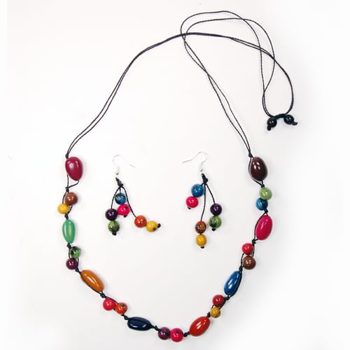 A picture of the taguilla strand set, made from bright colorful strands jungle seeds.