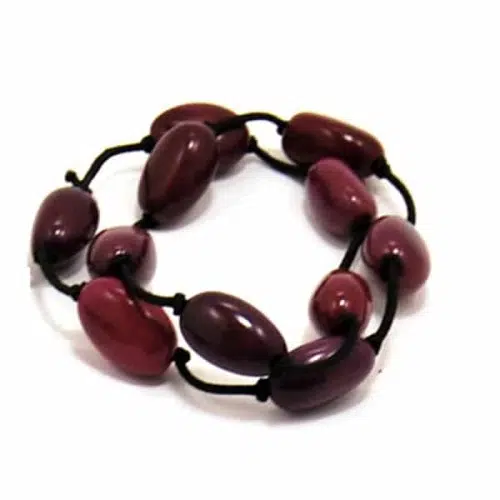 A close up picture of the olive strand bracelet, the color in this picture is purple.