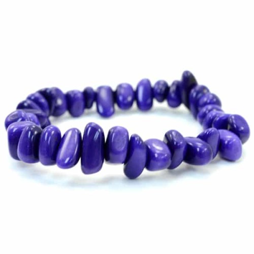 A close up of the purple rock stretch bracelet.