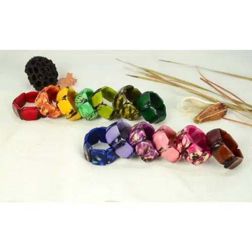 All the different colors that the worn plaque bracelet can come in, those colors are, red, orange, yellow, lime, green, dark green, blue, purple, pink, bright pink, and brown.