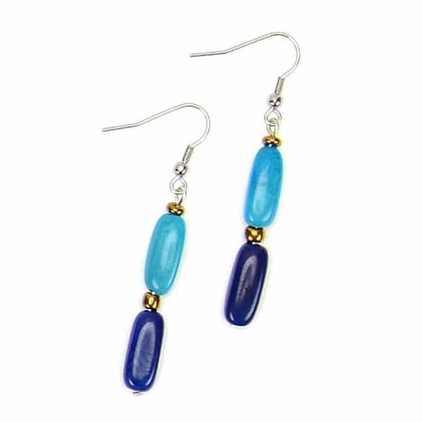 A picture of the blue grace set earrings.