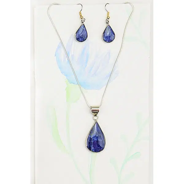 A picture of the blue stone solo set, comes with necklace and earrings.