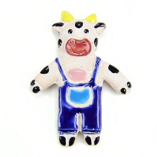 A magnet based off of the dandy pals set, this magnet is the cow.