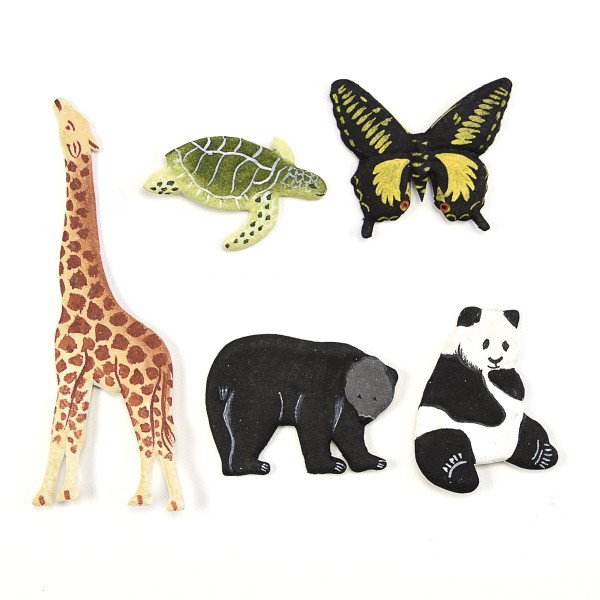 A bundle of different animals, the animals are turtle, butterfly, giraffe, bear, and panda bear