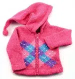 A hooded sweater with argyle pattern on the front, comes in feminine tones