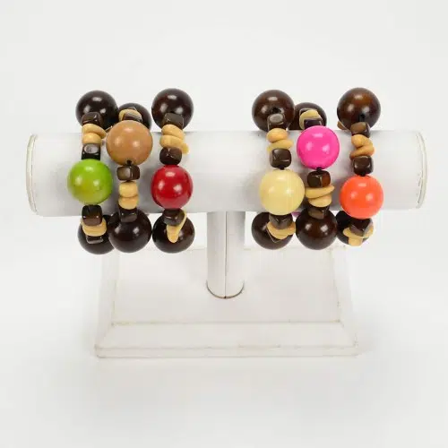 A bracelet that looks like gumballs, comes in vibrant colors, perfect fro the summer time.