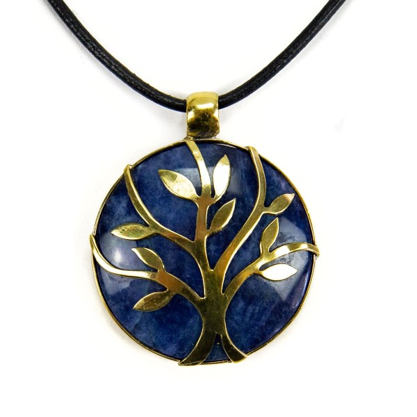 A picture of a blue sylvan stone necklace