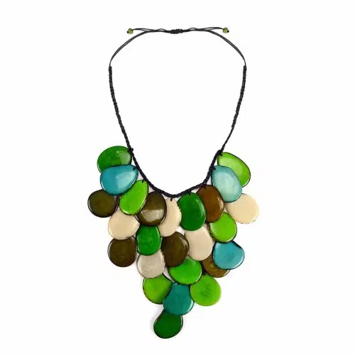A picture of the green waterfall necklace.