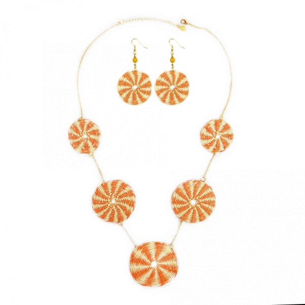This is the disco straw set, comes with the necklace and earrings, in matching colors as well, the colors in this picture are orange.