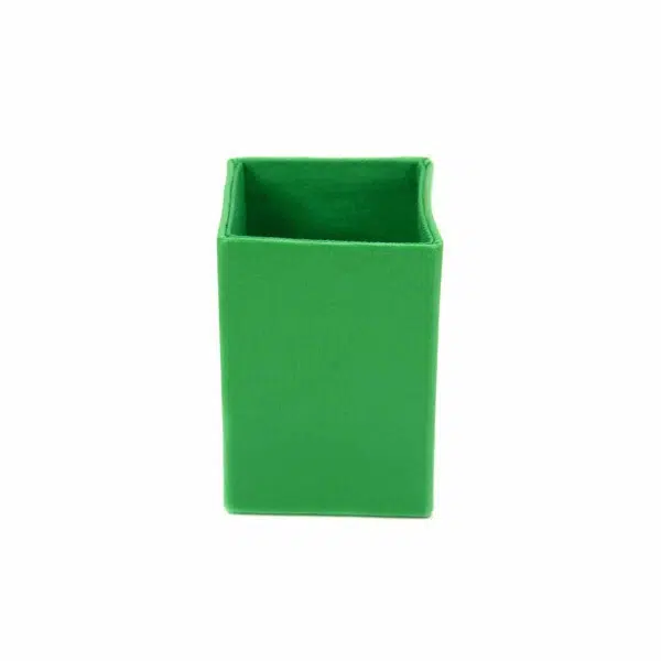 A picture of the green leather pen holder