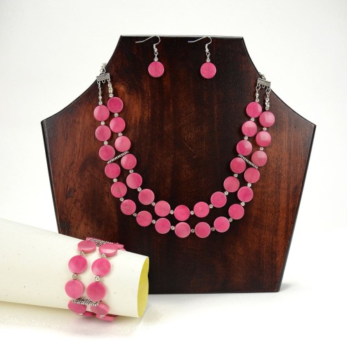 A picture of the deco set, made in the color of pink.
