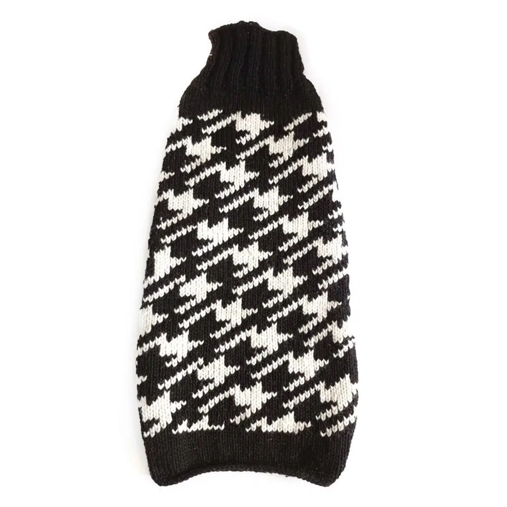 Large dog sweater, colored black and white
