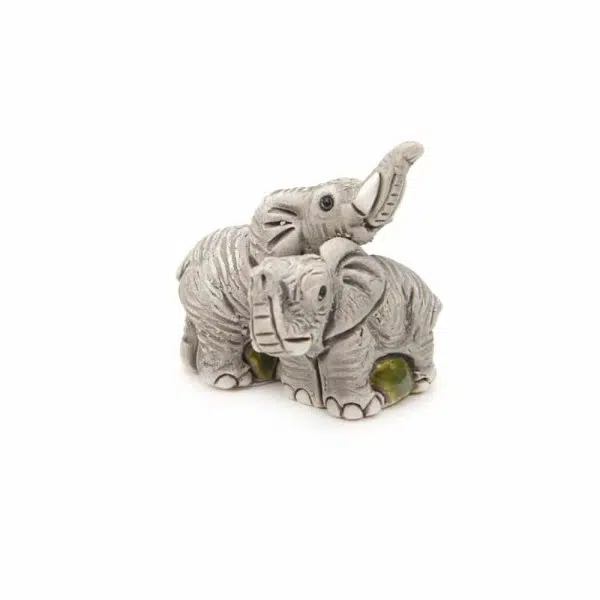 A close up of the elephants ceramic mini duos
