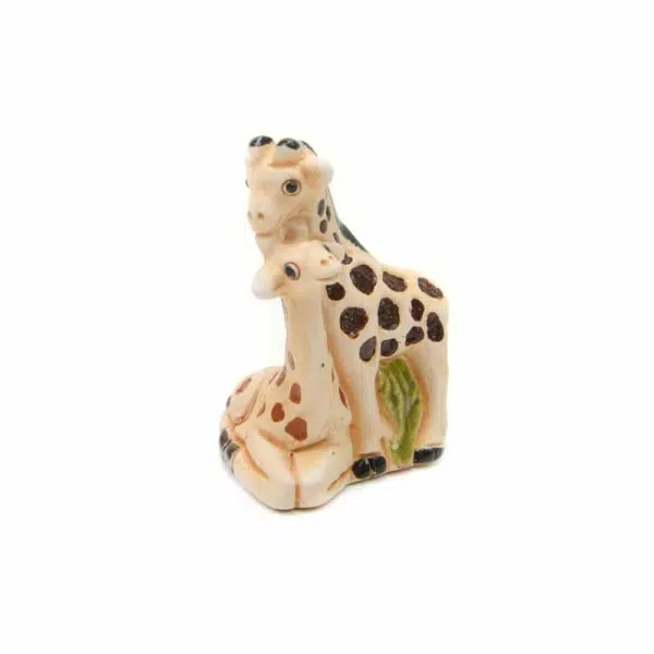 A close up of the giraffe ceramic mini duos