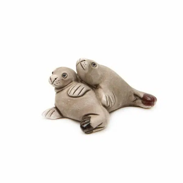 A close up of the seal ceramic mini duos
