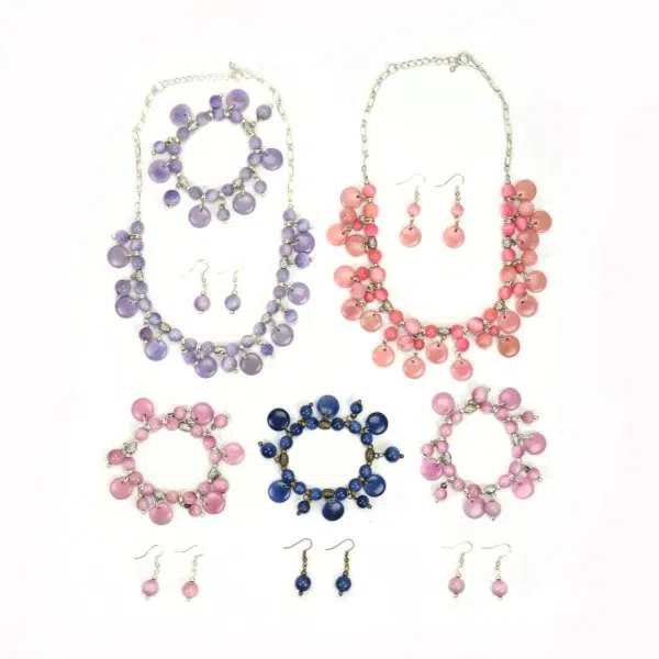 A picture of the blossom set bundles, comes in a verity of colors, including purple, pink, red, and dark blue.