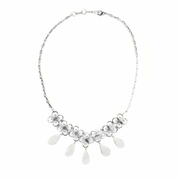 A picture of white tear drop necklace