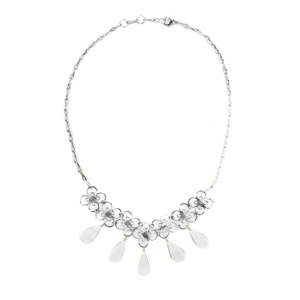 A picture of white tear drop necklace
