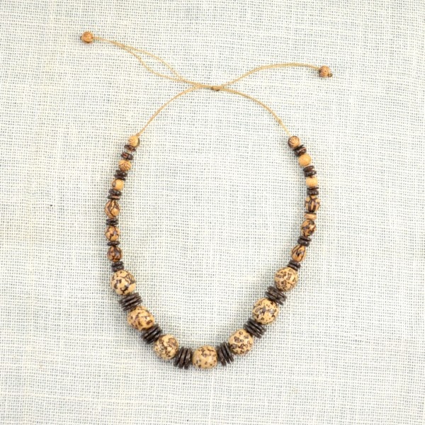 Graduated Pambil Necklace