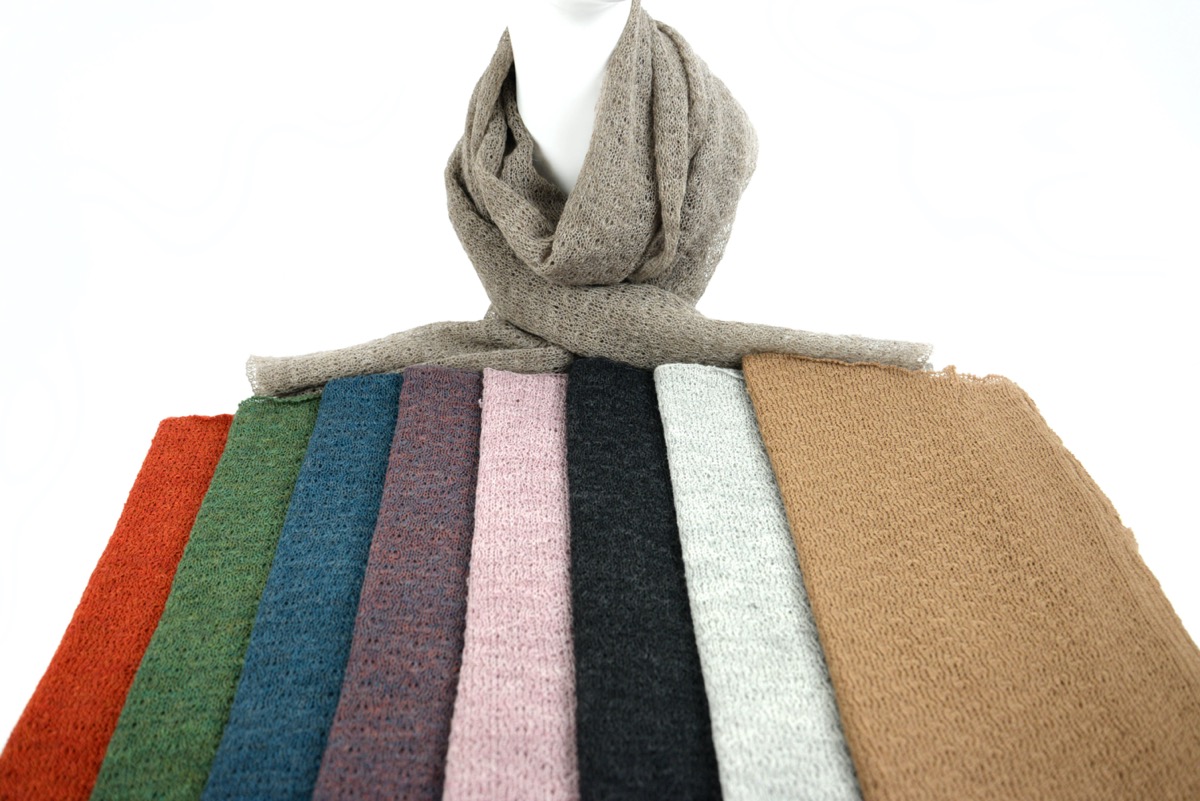 100% Alpaca Loose-knit Scarf