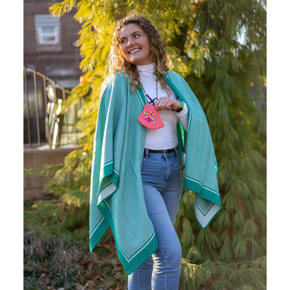 Adri Alpaca Cape